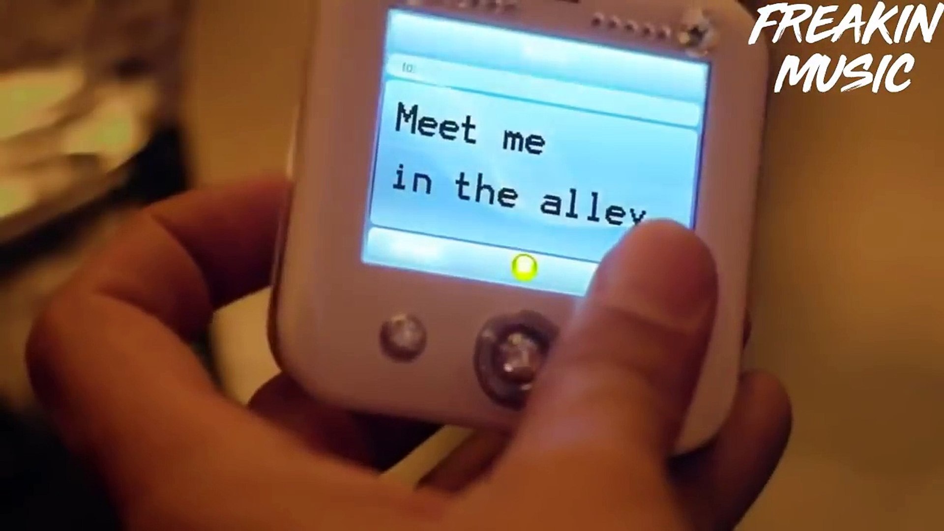 Feature Phone - HD Wallpaper 