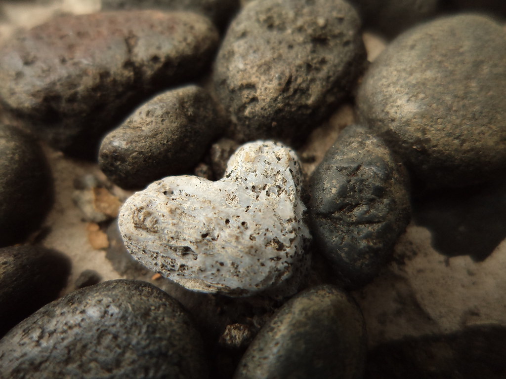 Igneous Rock - HD Wallpaper 