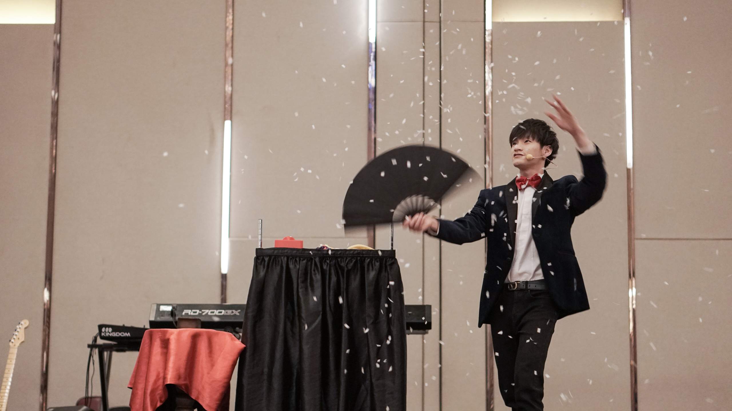 Standing - HD Wallpaper 