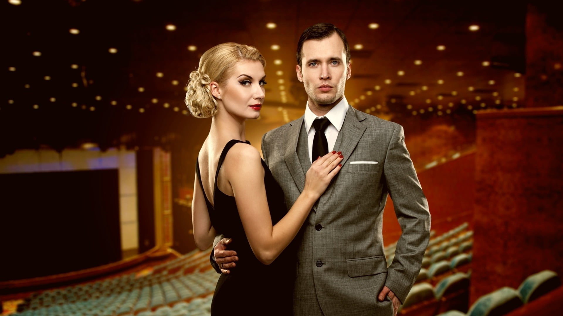 Couple At Theatre - HD Wallpaper 