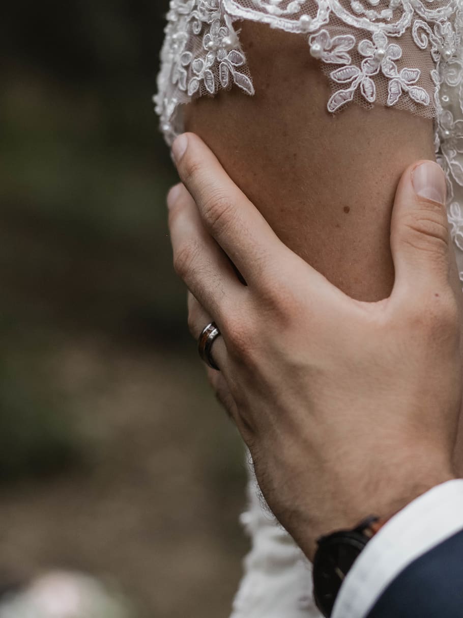 Creative, Hand, Ring, Flower, Wedding Dress, Suite, - Bride - HD Wallpaper 