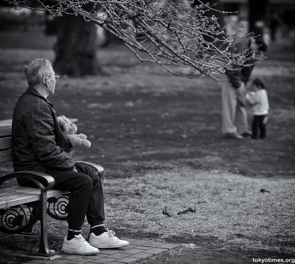 Kamu Justru Jadi Cowok Sejati Kalau Nangis Saat 9 Momen - Relationship Money Minded Person Quotes - HD Wallpaper 