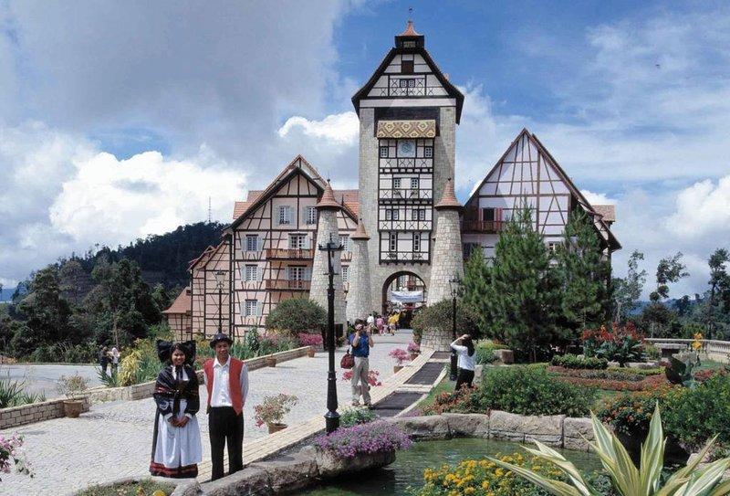 Colmar Tropicale - HD Wallpaper 