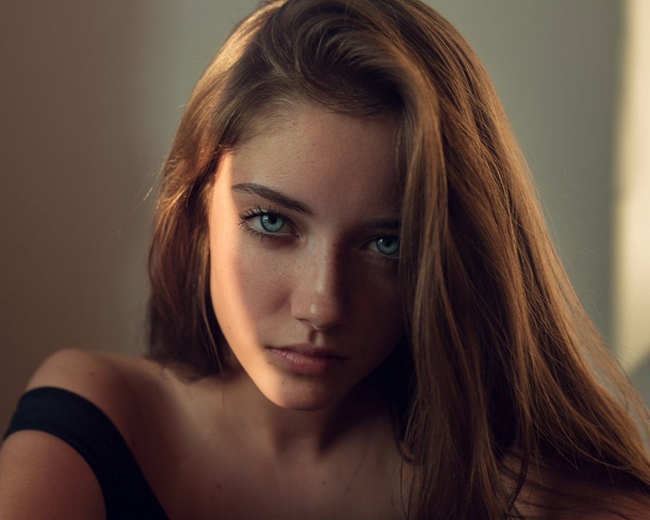 Pretty Green Eyes Woman Model Wallpaper Naturally Most Beautiful