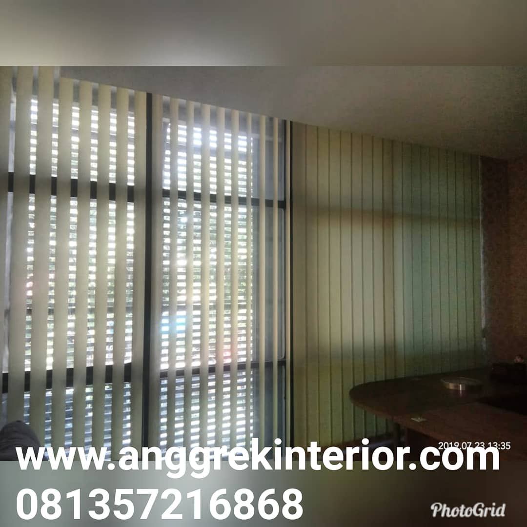Window Blind - HD Wallpaper 