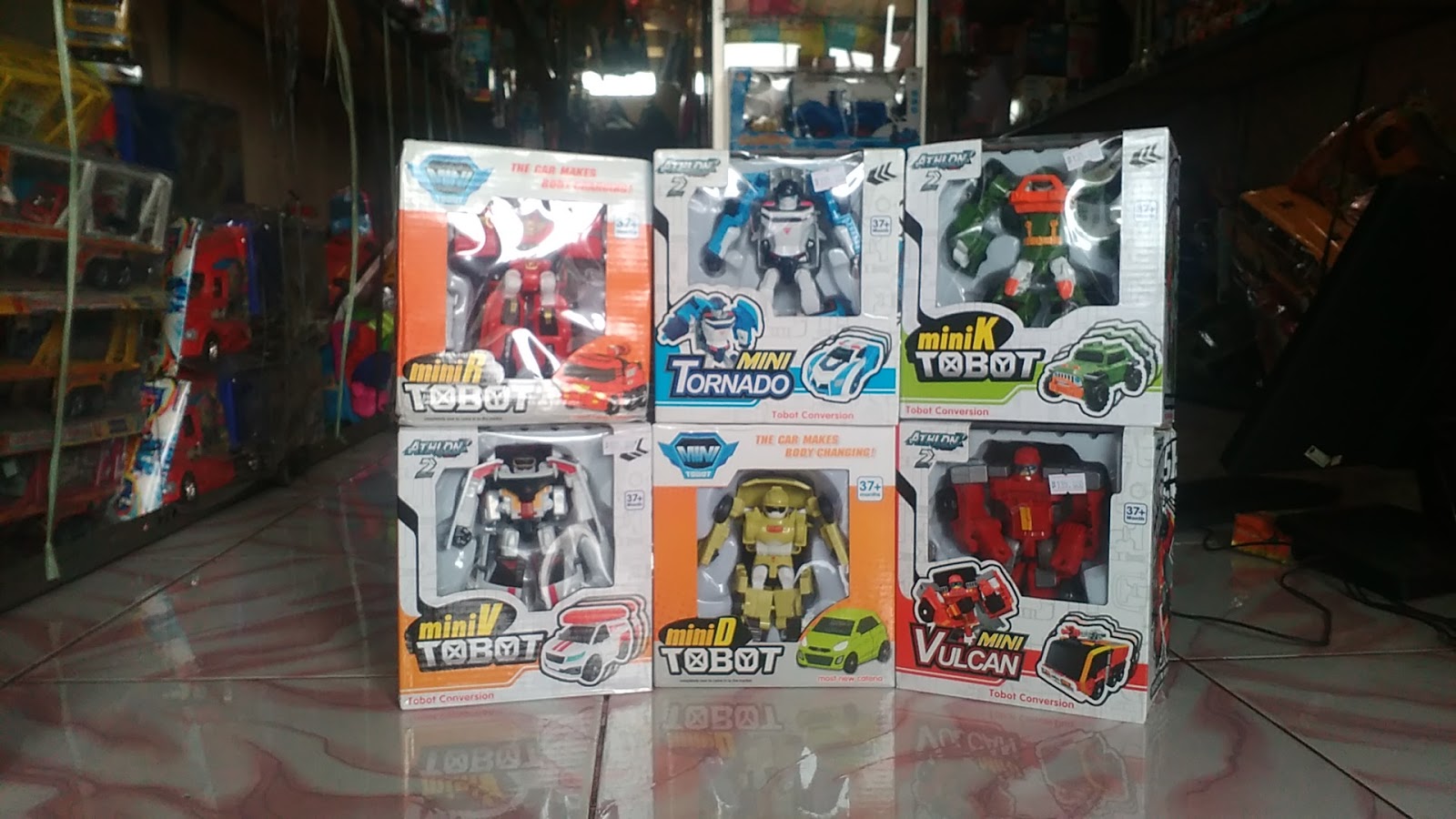 Mainan Tayo Dan Tobot Sedang Musim , Tapi Sayang Produknya - Mainan Lagi Musim - HD Wallpaper 