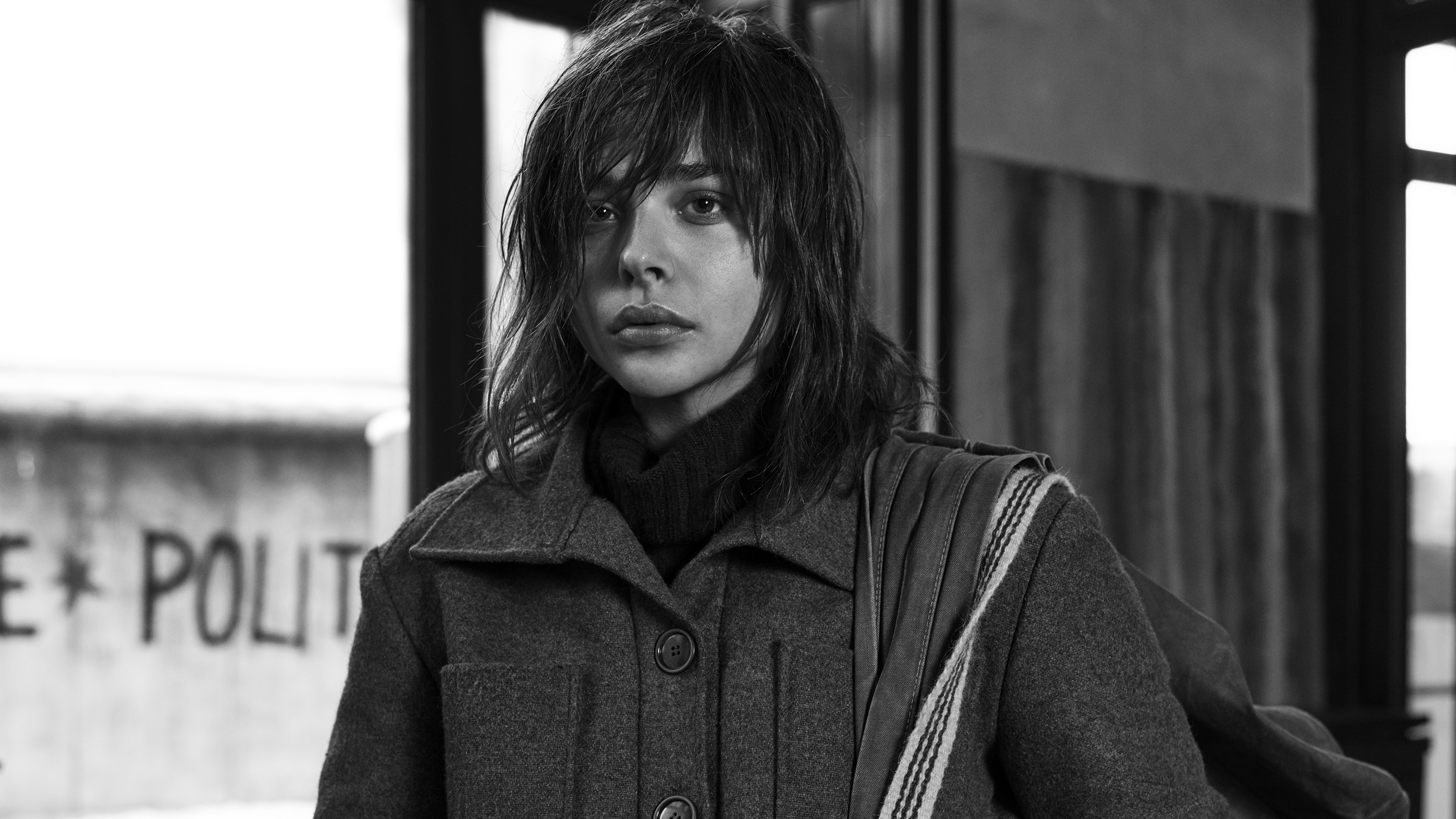 Chloe Grace Moretz In Suspiria - Battle Angel Alita 2019 - HD Wallpaper 