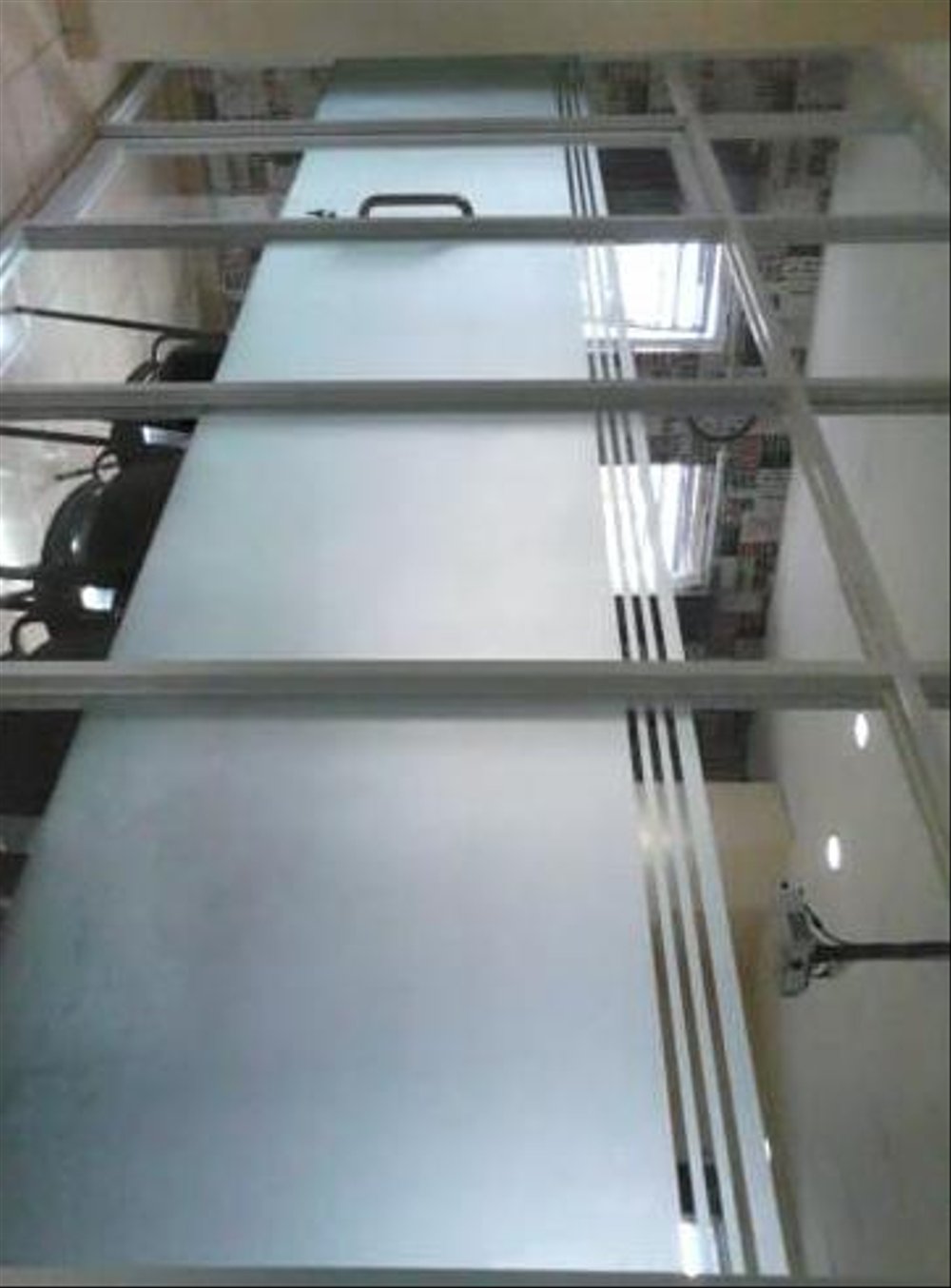 Tukang Pasang Wallpaper Dan Home Decor Dijual - Daylighting - HD Wallpaper 