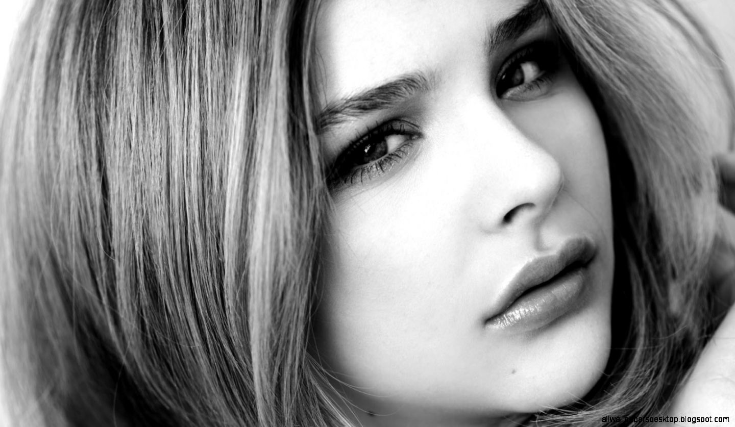 Chloe Grace Moretz Hd Wallpapers - Chloe G Moretz Hd - HD Wallpaper 
