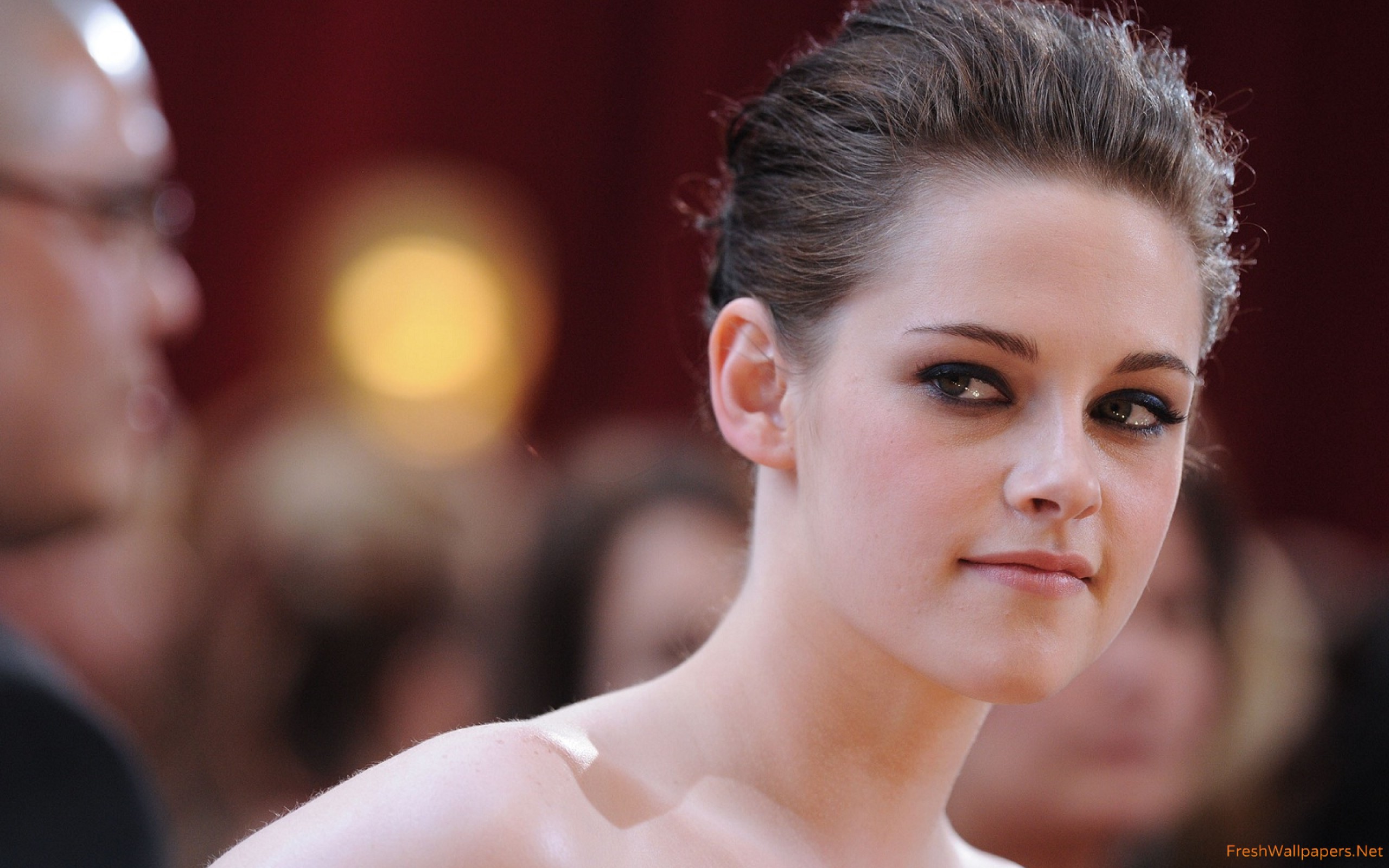 Kristen Stewart - HD Wallpaper 