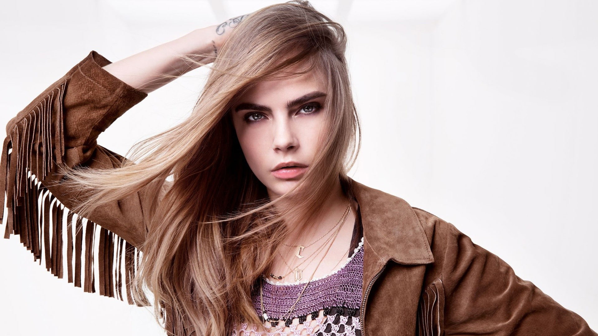 Cara Delevingne - HD Wallpaper 