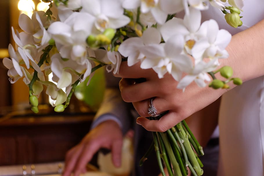 Happy, Happiness, Pure, White, Wedding Bouquet, Flower, - Bouquet - HD Wallpaper 