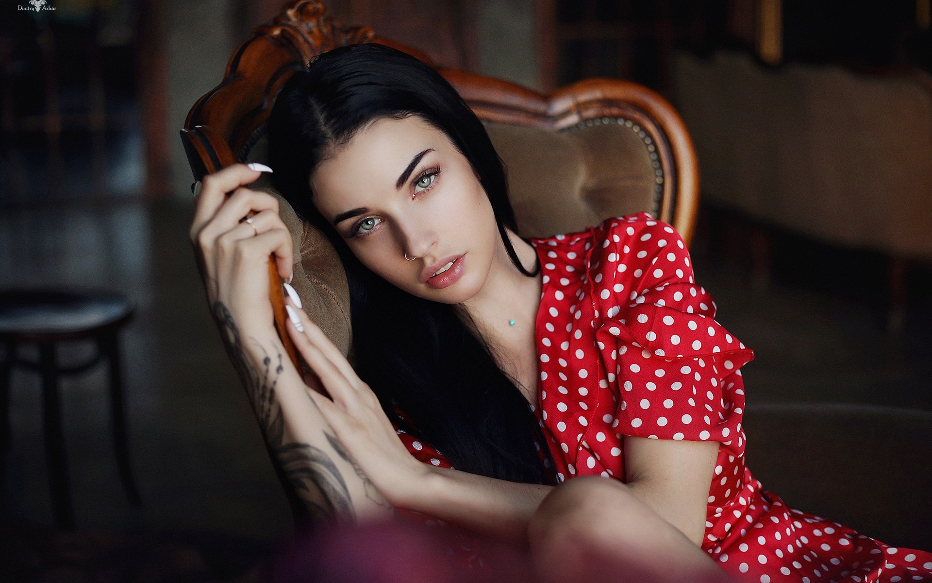 Wallpaper Red Polka Dot Clothes, Black Hair Girl, Chair - Xxest Feat Amy Kirkpatrick The Light Vlegel Remix - HD Wallpaper 