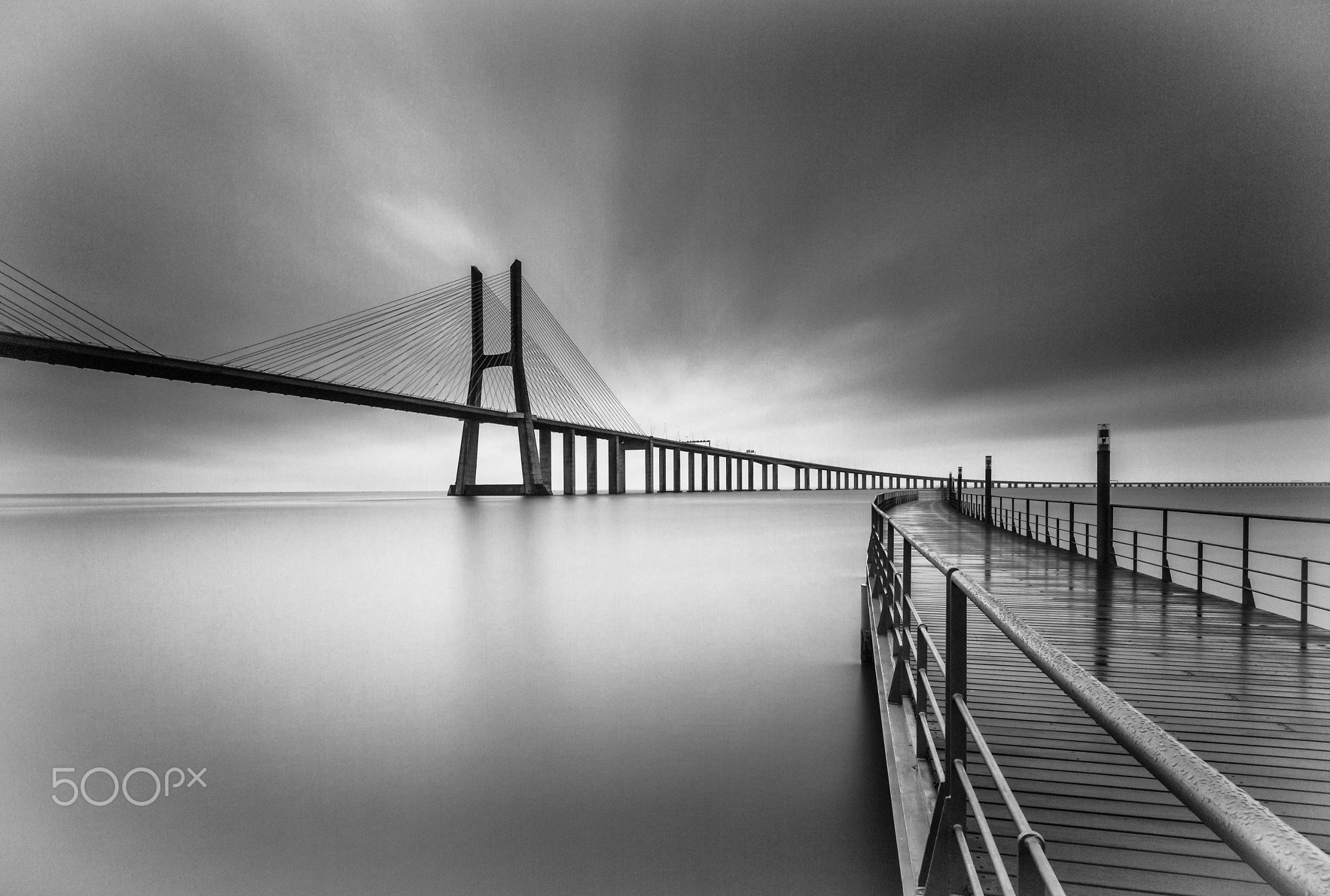 Vasco Da Gama Bridge - HD Wallpaper 