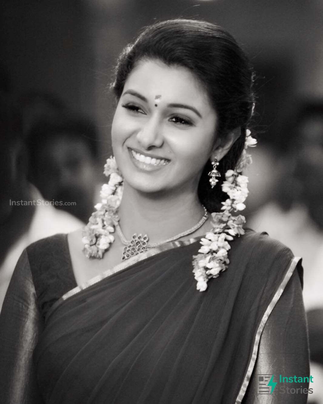 Priya Bhavani Shankars Hot Photoshoot Pictures In White - 1080p Priya Bhavani Shankar Hd - HD Wallpaper 