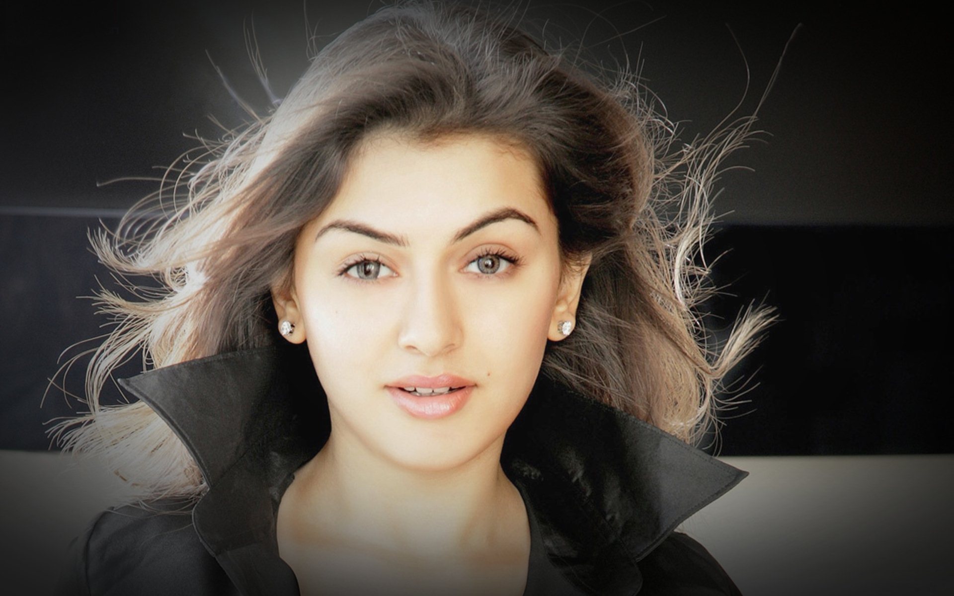 Hansika Motwani Most Beautiful - HD Wallpaper 