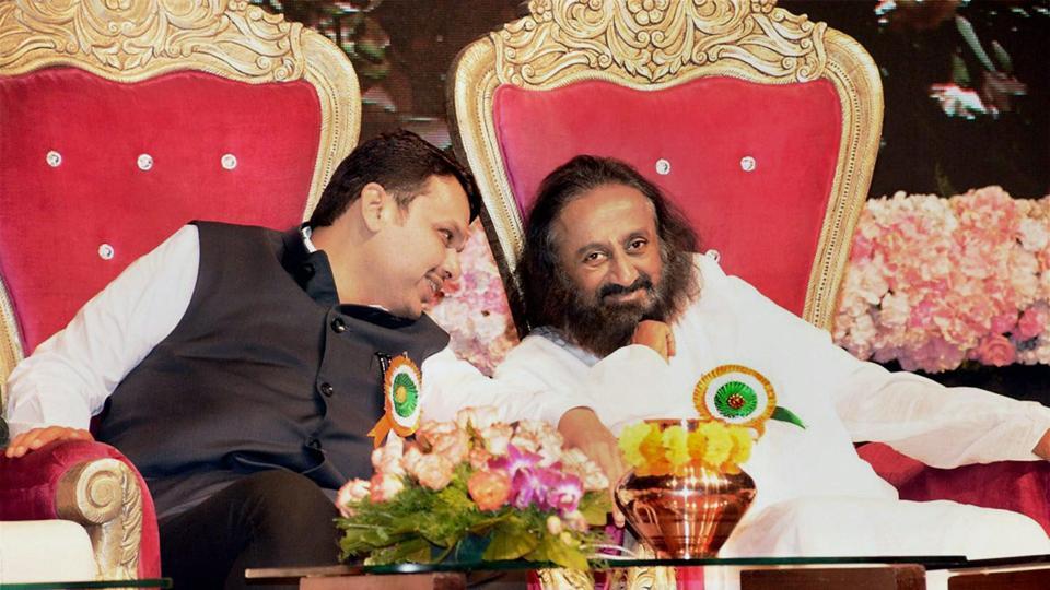 Maharashtra Chief Minister Devendra Fadnavis With Art - Devendra Fadnavis And Yogi Adityanath - HD Wallpaper 