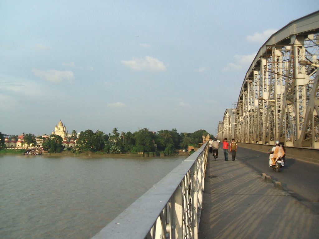 Both Dakshineswar Temple And Bally Bridge - Dakshineswar From Bally Bridge - HD Wallpaper 