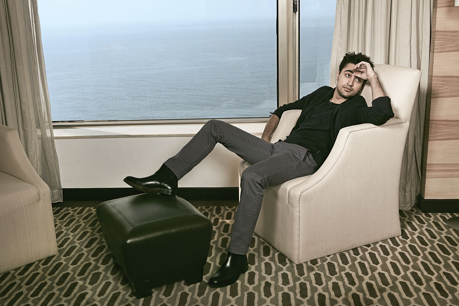 Imran Khan Very Attractive Look Wallpapers And Backgrounds - Actor Imran Khan Sad - HD Wallpaper 