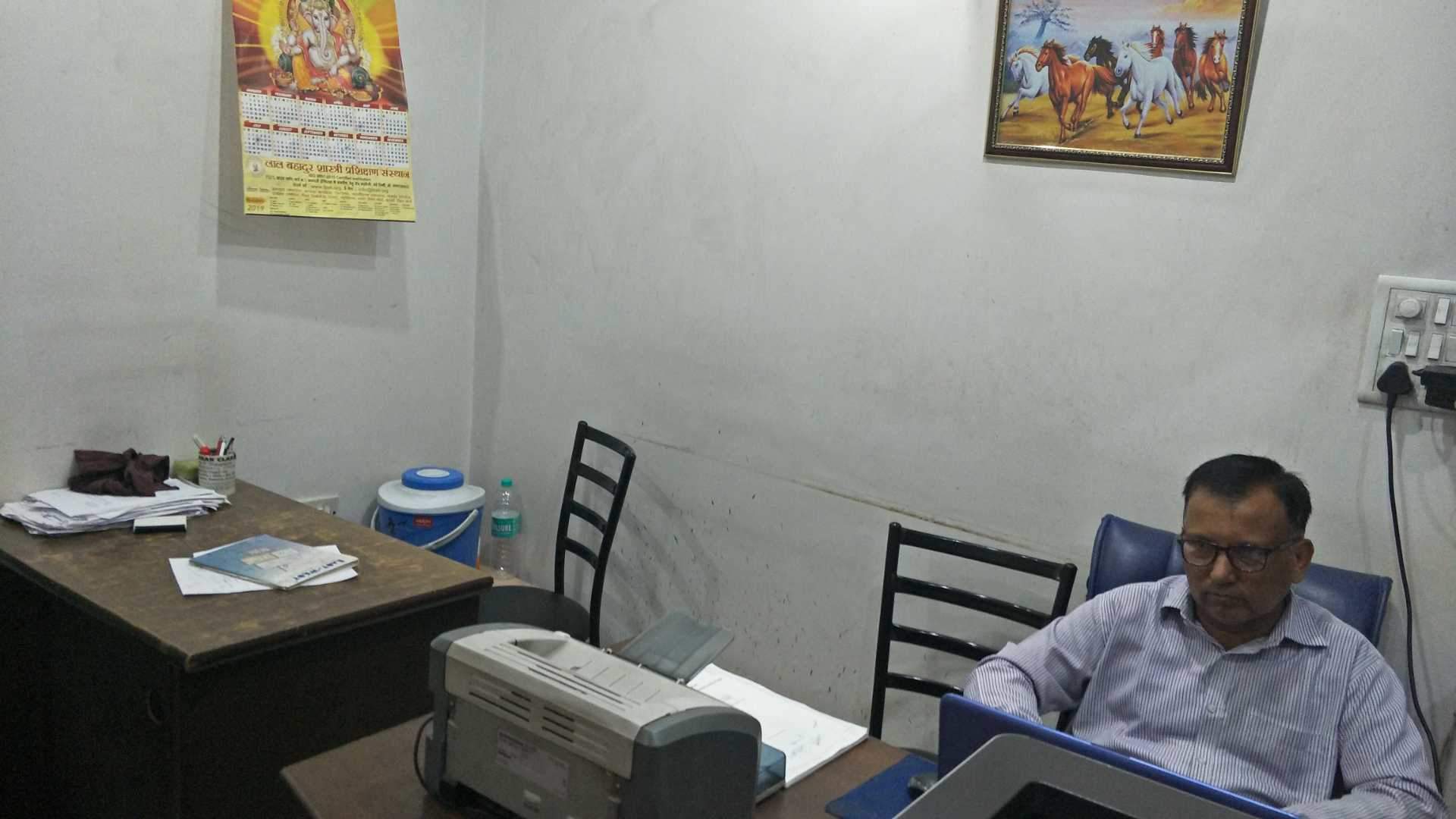 Table - HD Wallpaper 