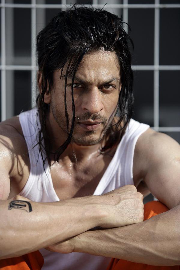 Shah Rukh Khan Long Hair - 600x900 Wallpaper 