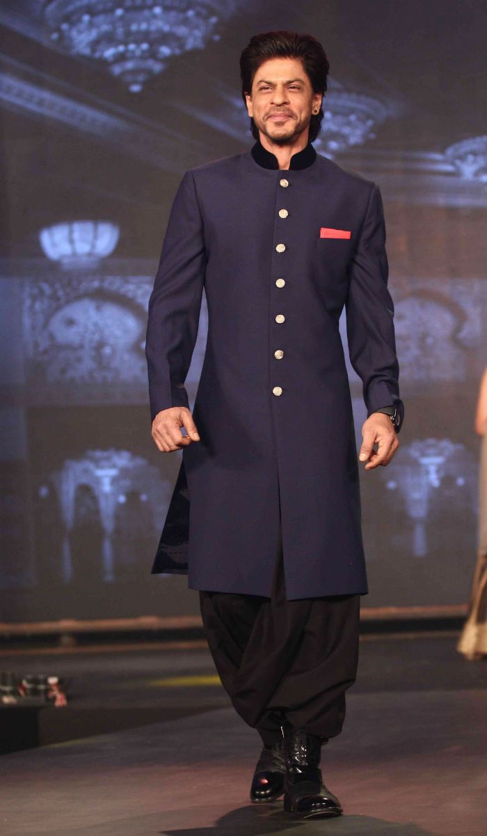 Shahrukh Khan Black Sherwani - HD Wallpaper 