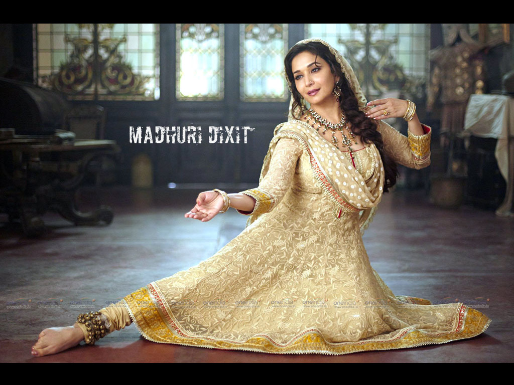 Madhuri Dixit Full Size - HD Wallpaper 