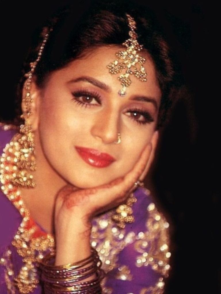 Madhuri Dixit Quotes In Hindi - HD Wallpaper 