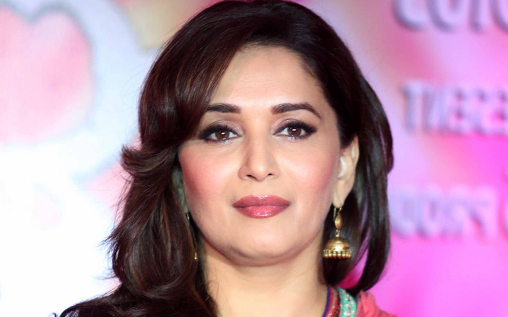 Madhuri Diskhit Beautiful Face - HD Wallpaper 