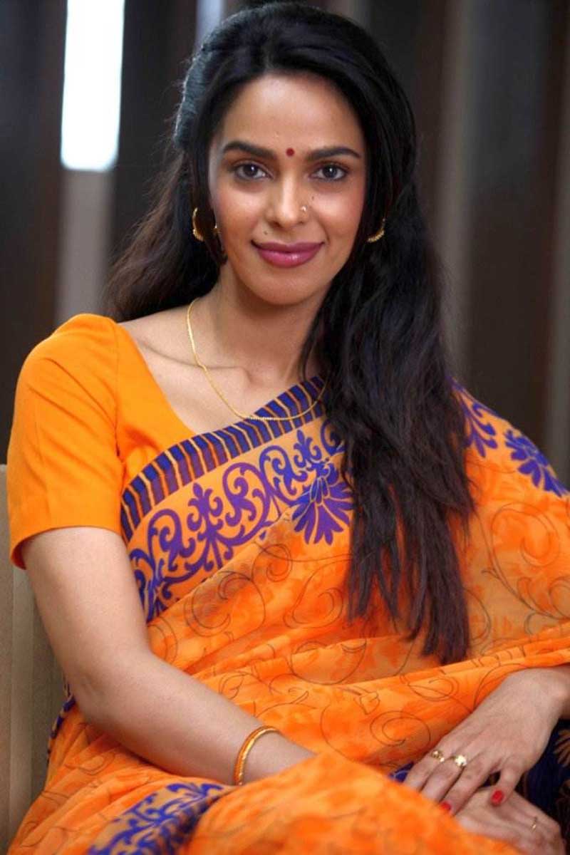 Mallika Sherawat Hot Wallpaper By Rutendo Brittan On - Mallika Sherawat In Dirty Politics - 800x1200 Wallpaper Mallika Sherawat Hot Wallpaper By Rutendo Brittan On - Mallika Sherawat In Dirty Politics - 800x1200 Wallpaper