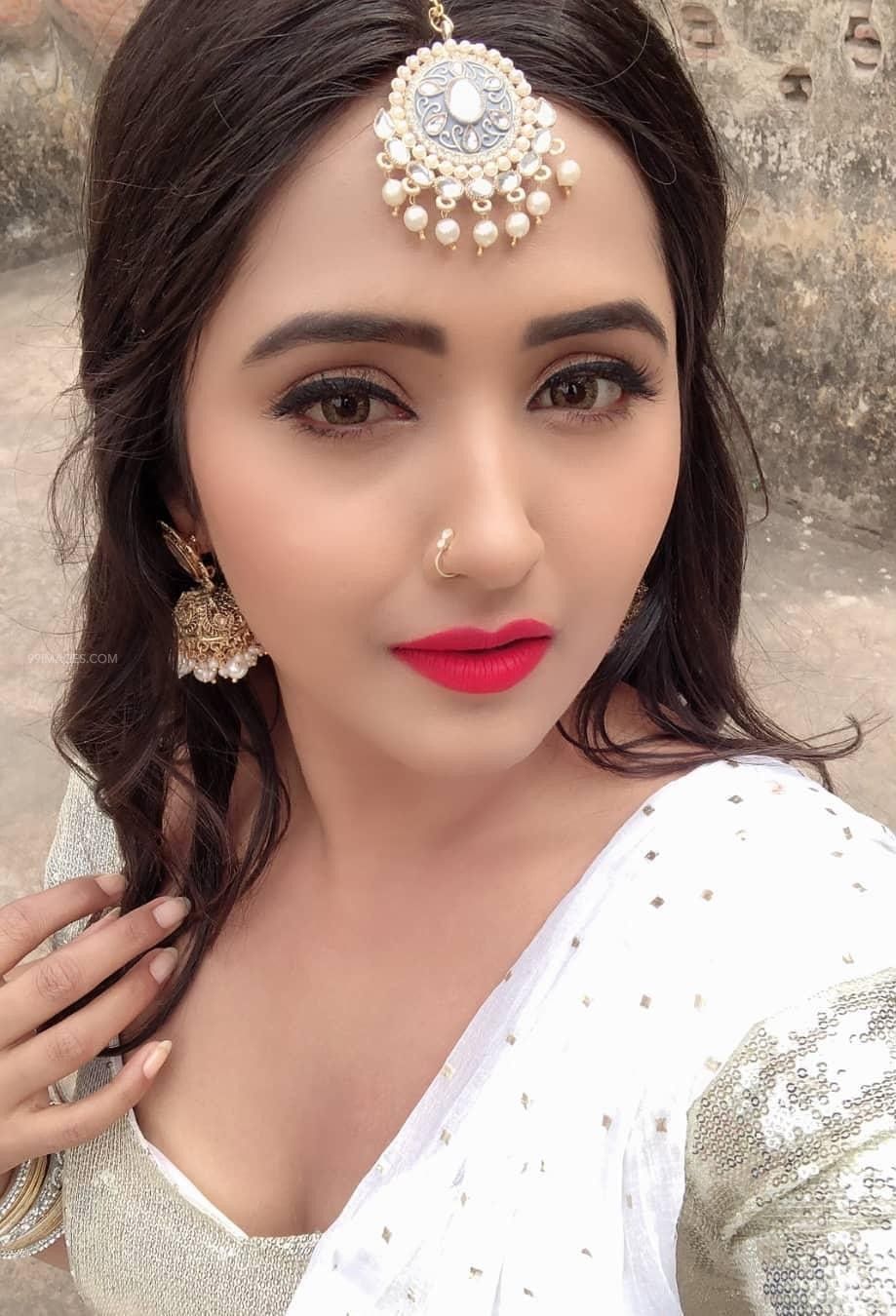 Kajal Raghwani - HD Wallpaper 