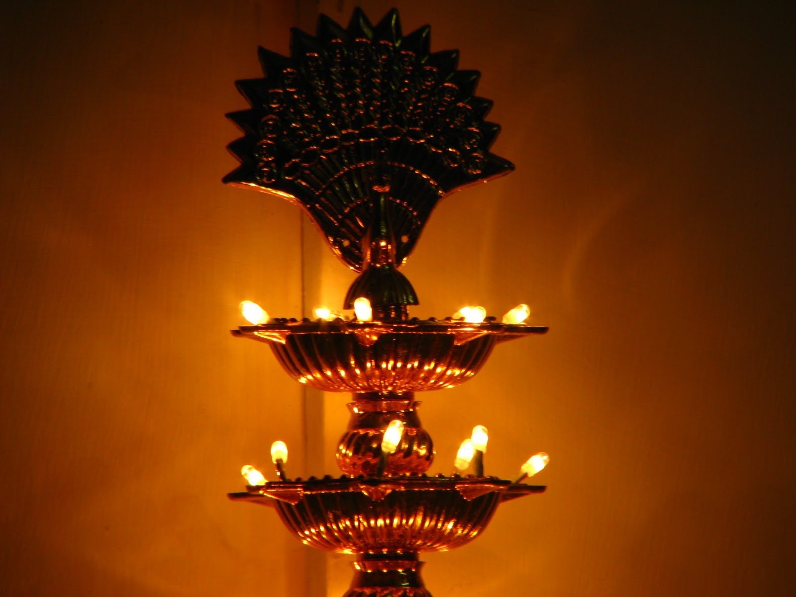 Navratri Maa Durga Hd Images Wallpapers Free Download - Lamp Images In Navratri - HD Wallpaper 