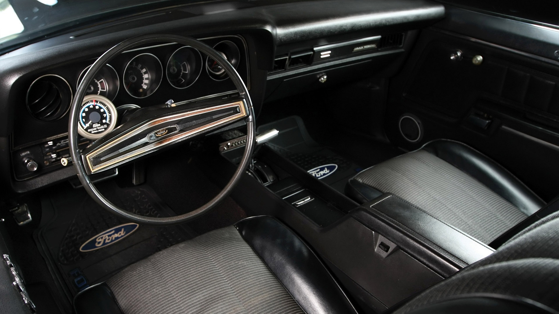 Antique Car - HD Wallpaper 