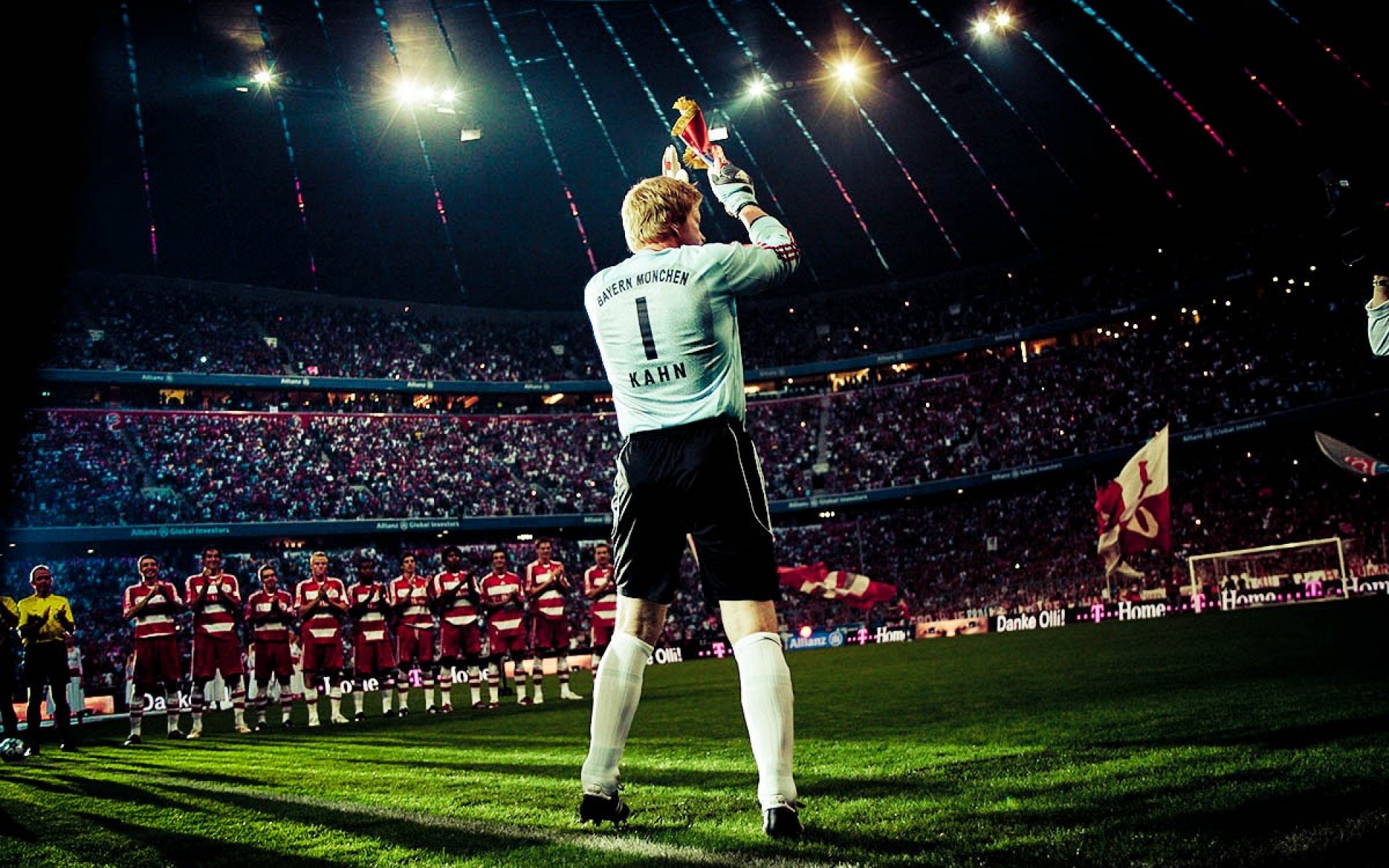 Oliver Kahn - HD Wallpaper 