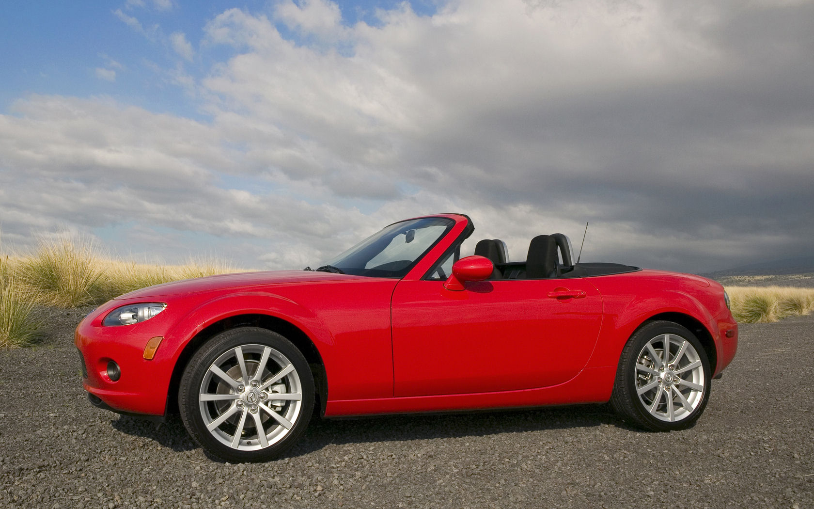 Mazda Mx5 Desktop Wallpaper - Tan Hill, North Yorkshire - HD Wallpaper 