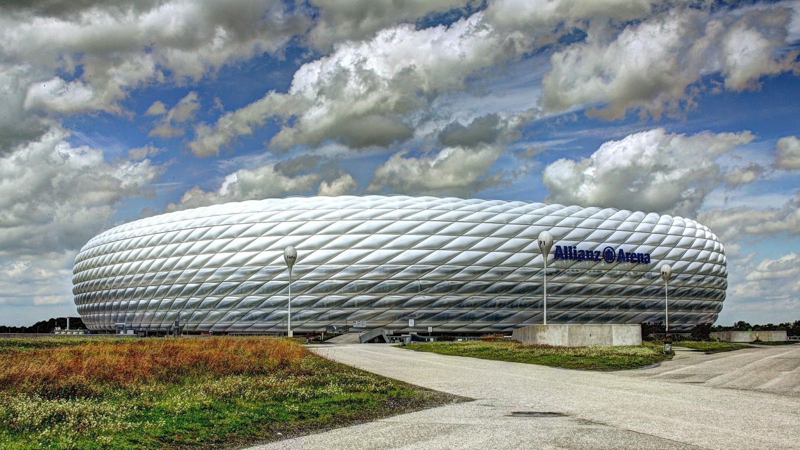 Allianz Arena - HD Wallpaper 