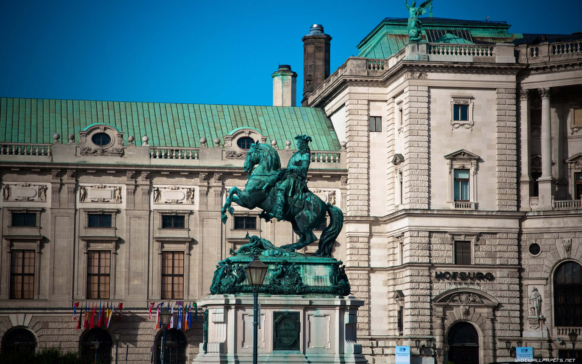 Hofburg Imperial Palace - HD Wallpaper 