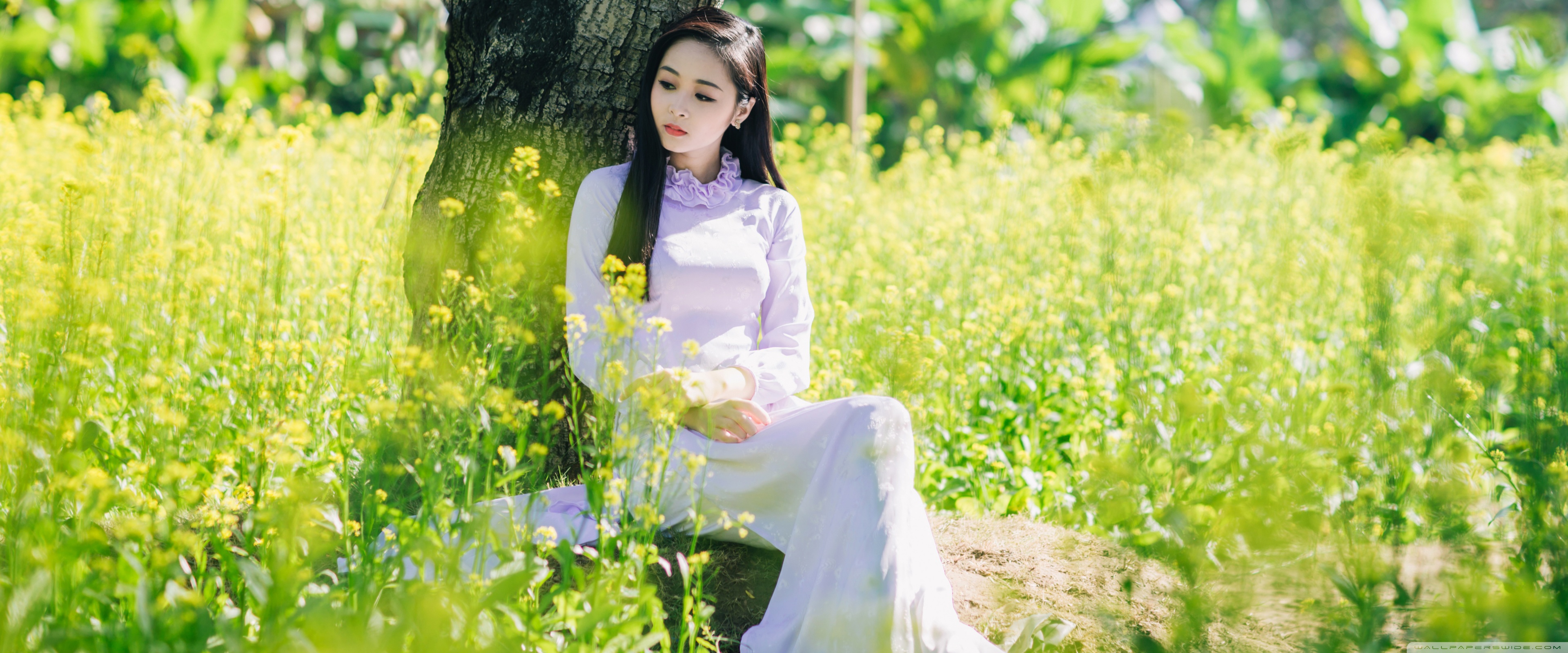 Alone Girls Wallpaper Download - HD Wallpaper 