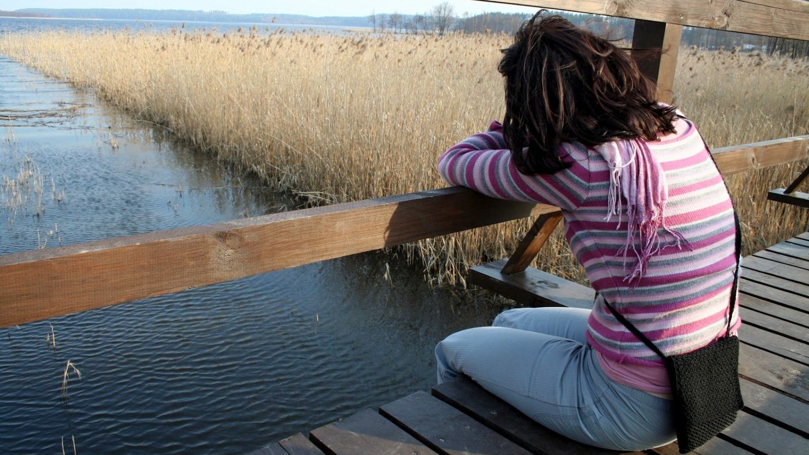 Sad Alone Pics For Girls - HD Wallpaper 