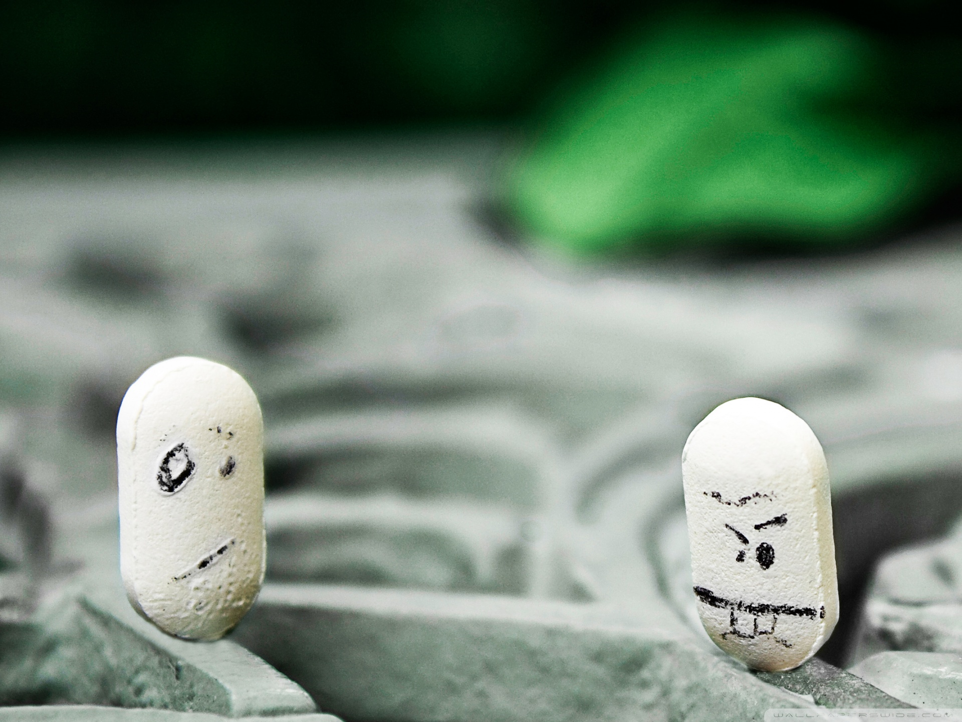 Sad Cute - HD Wallpaper 