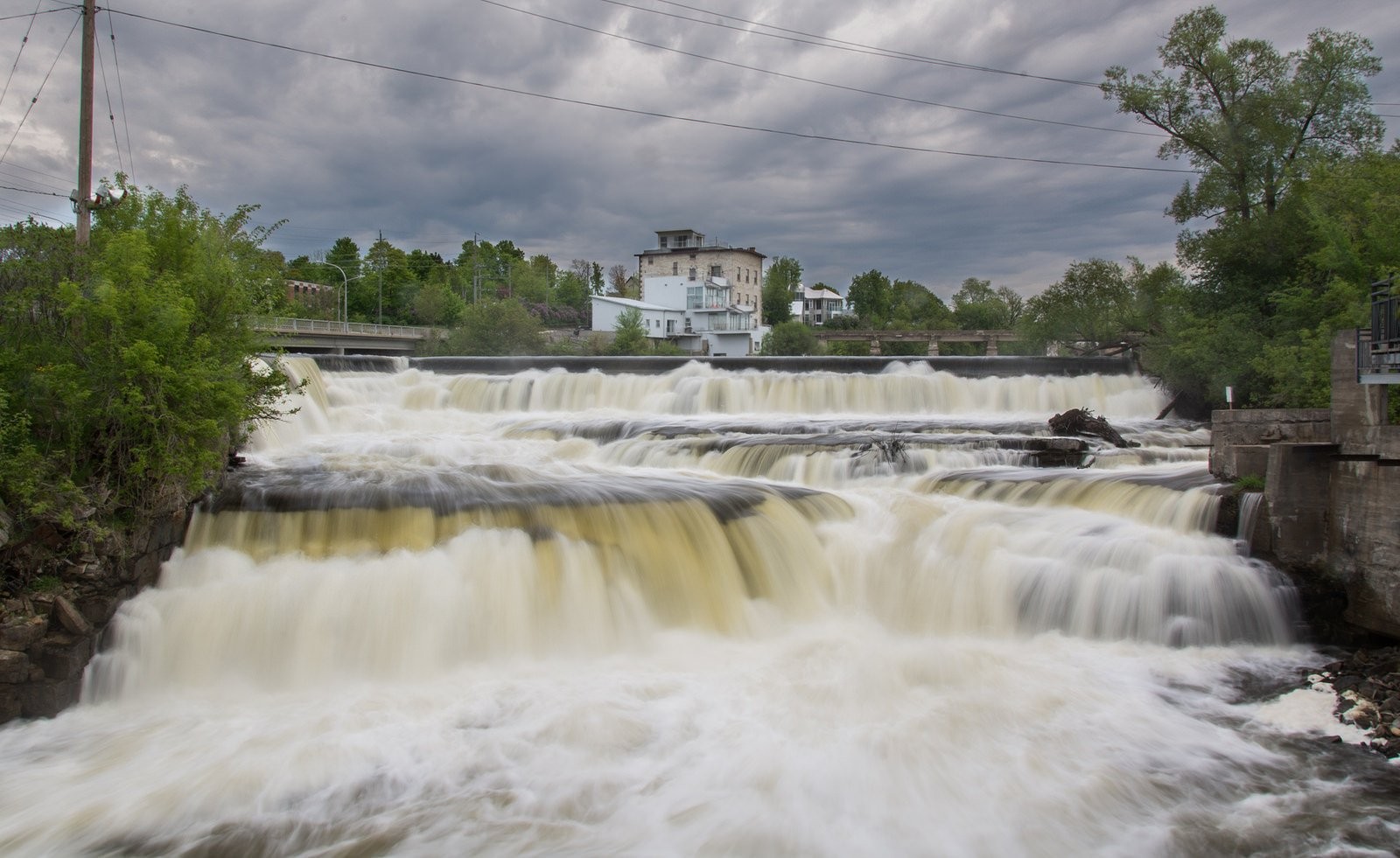 Waterfall - HD Wallpaper 