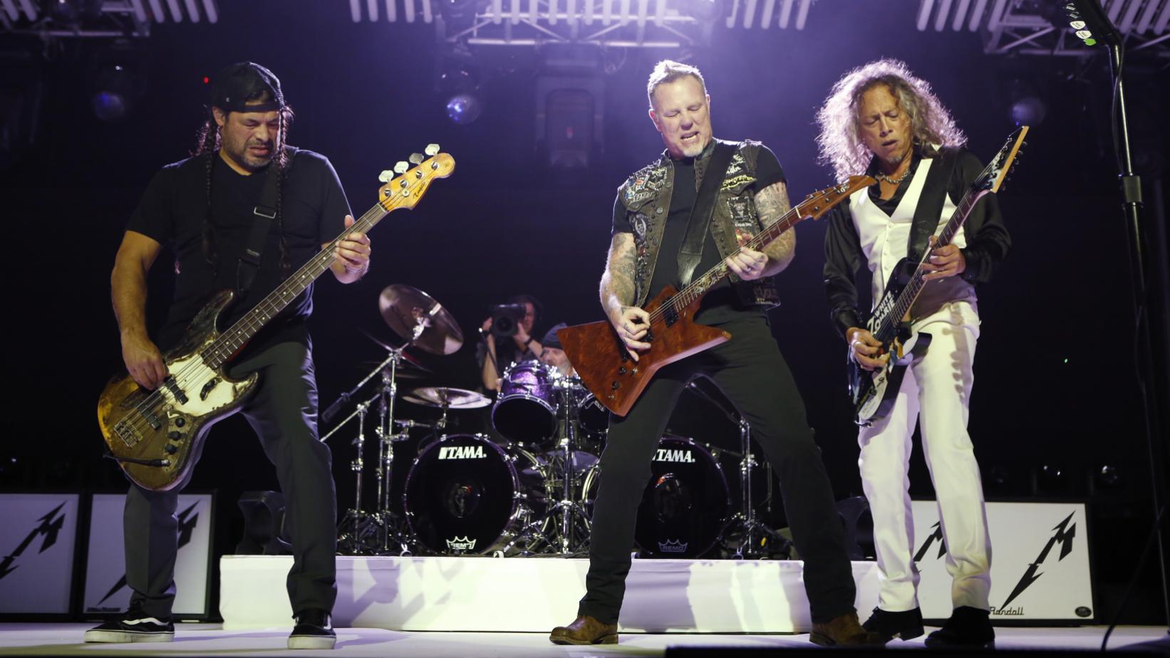 Metallica - Metallica Live - HD Wallpaper 