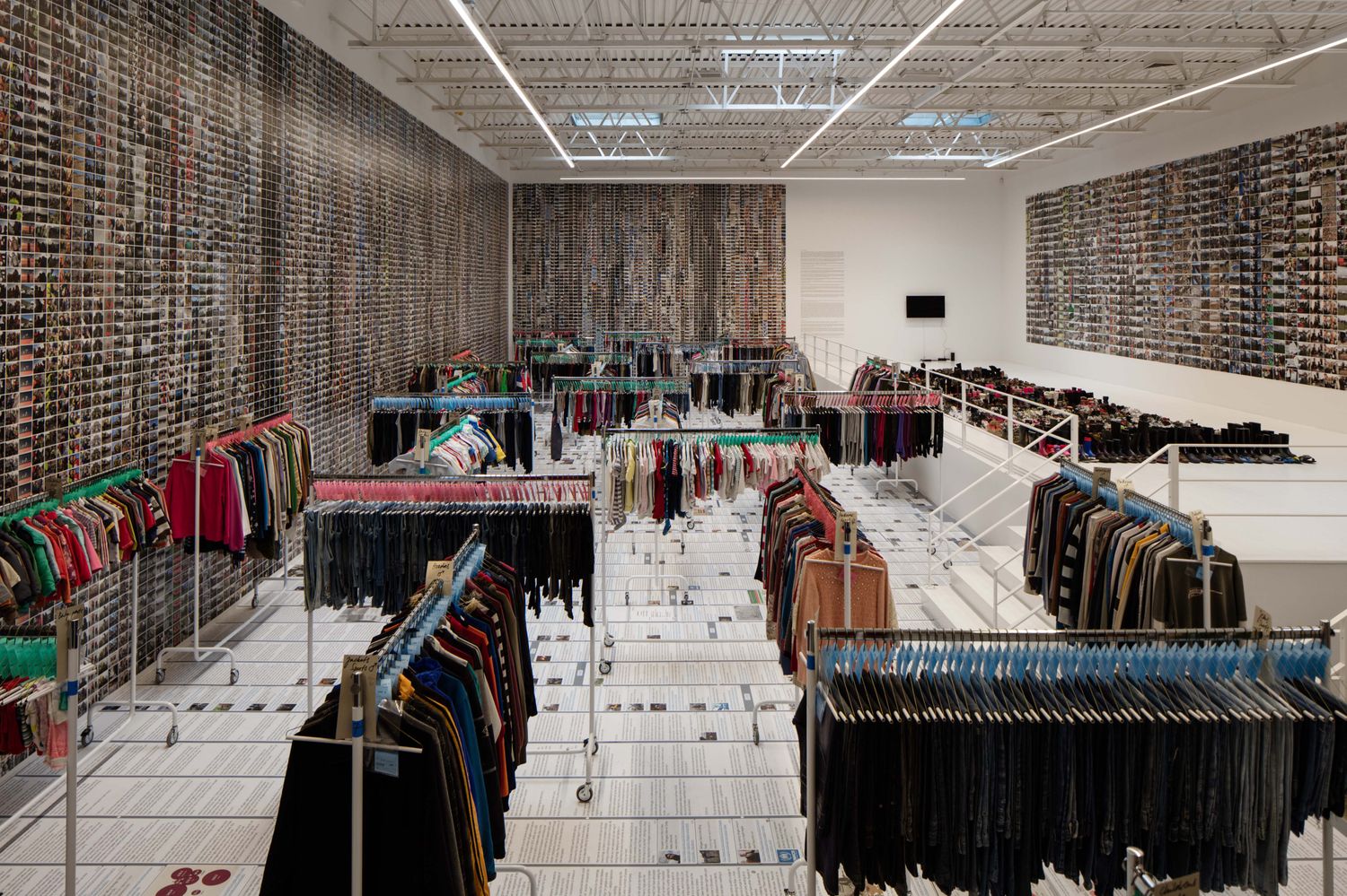 Image - Ai Weiwei Exhibit In Dusseldorf - HD Wallpaper 