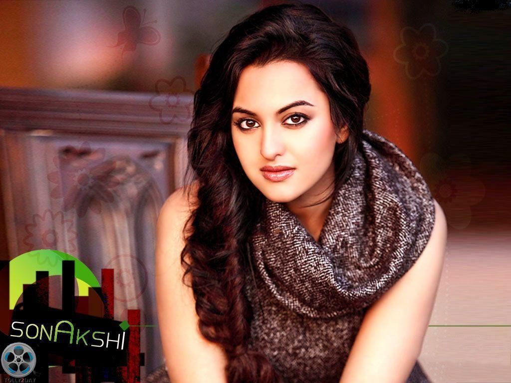 Download Sexy Sonakshi Sinha Hot Hd Photos Gallery - Sonakshi Sinha - HD Wallpaper 
