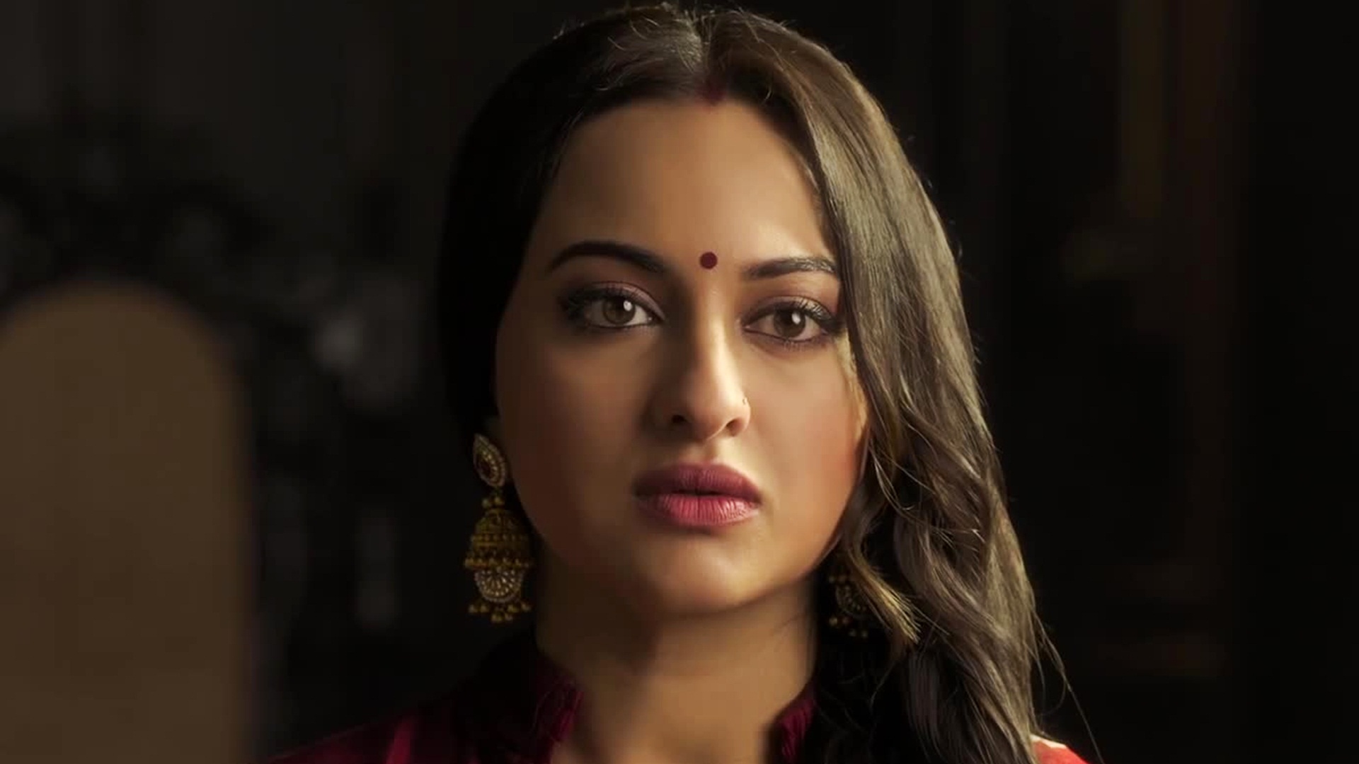 Sonakshi Sinha Kalank Movie Best Wallpaper - Kalank Movie Sonakshi Sinha - HD Wallpaper 