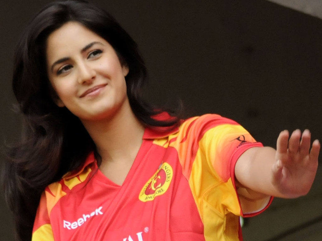 Katrina Kaif Reveals Her Favourite Cricketer - Katrina Kaif Images Download Free - HD Wallpaper 