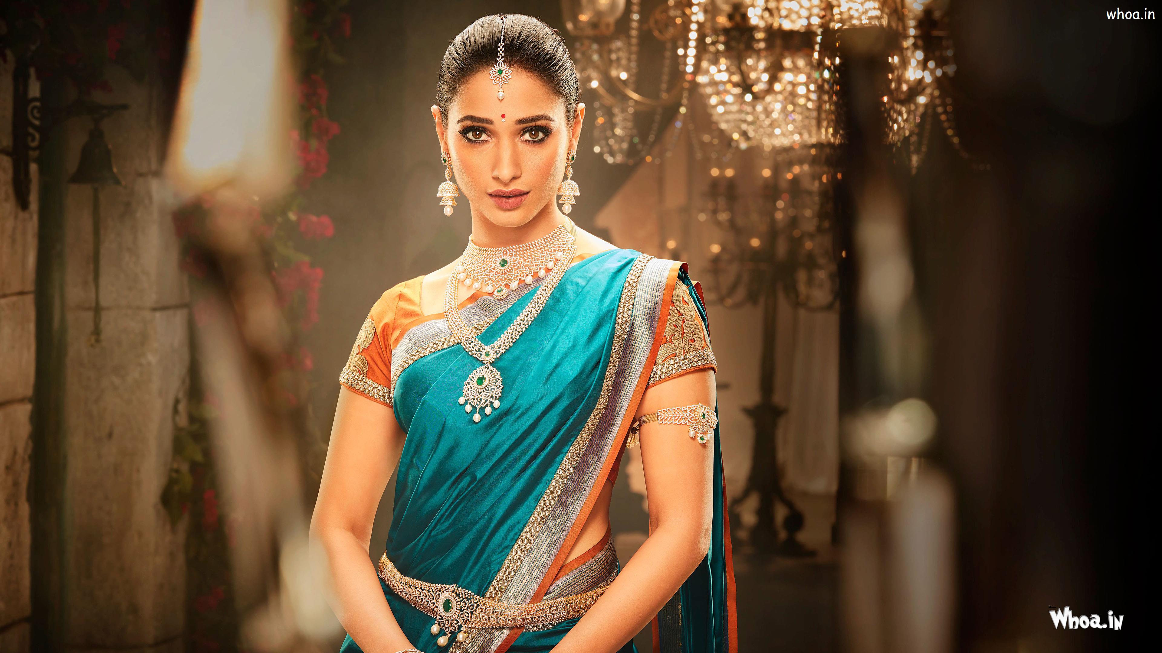Tamanna Bhatia In Silk Saree Desi Look 4k Wallpaper - Tamanna 4k - HD Wallpaper 