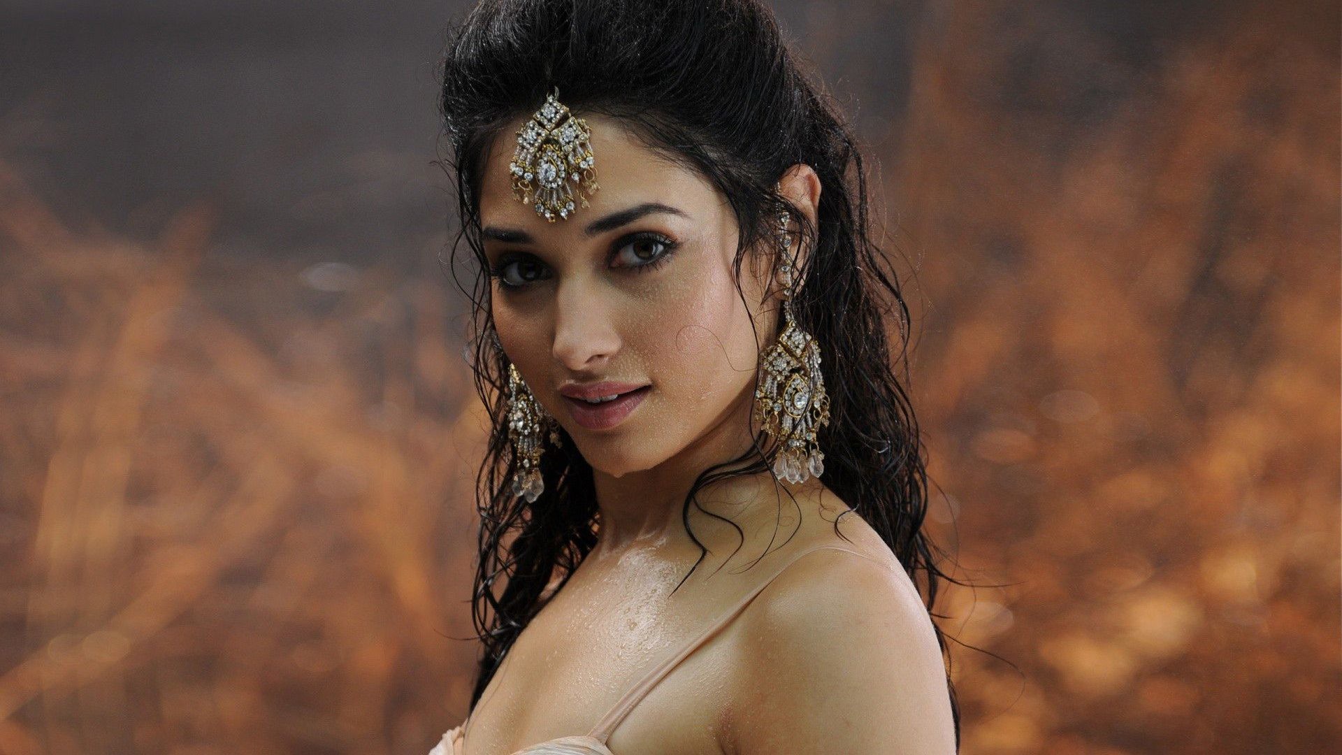 Tamanna Bhatia - HD Wallpaper 