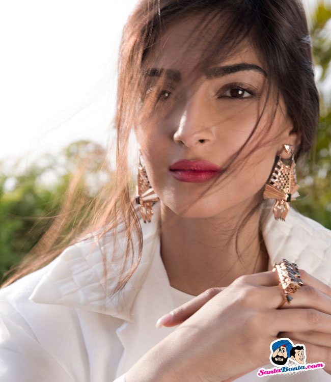 Sonam Kapoor - Sonam Kapoor Peta Award - HD Wallpaper 