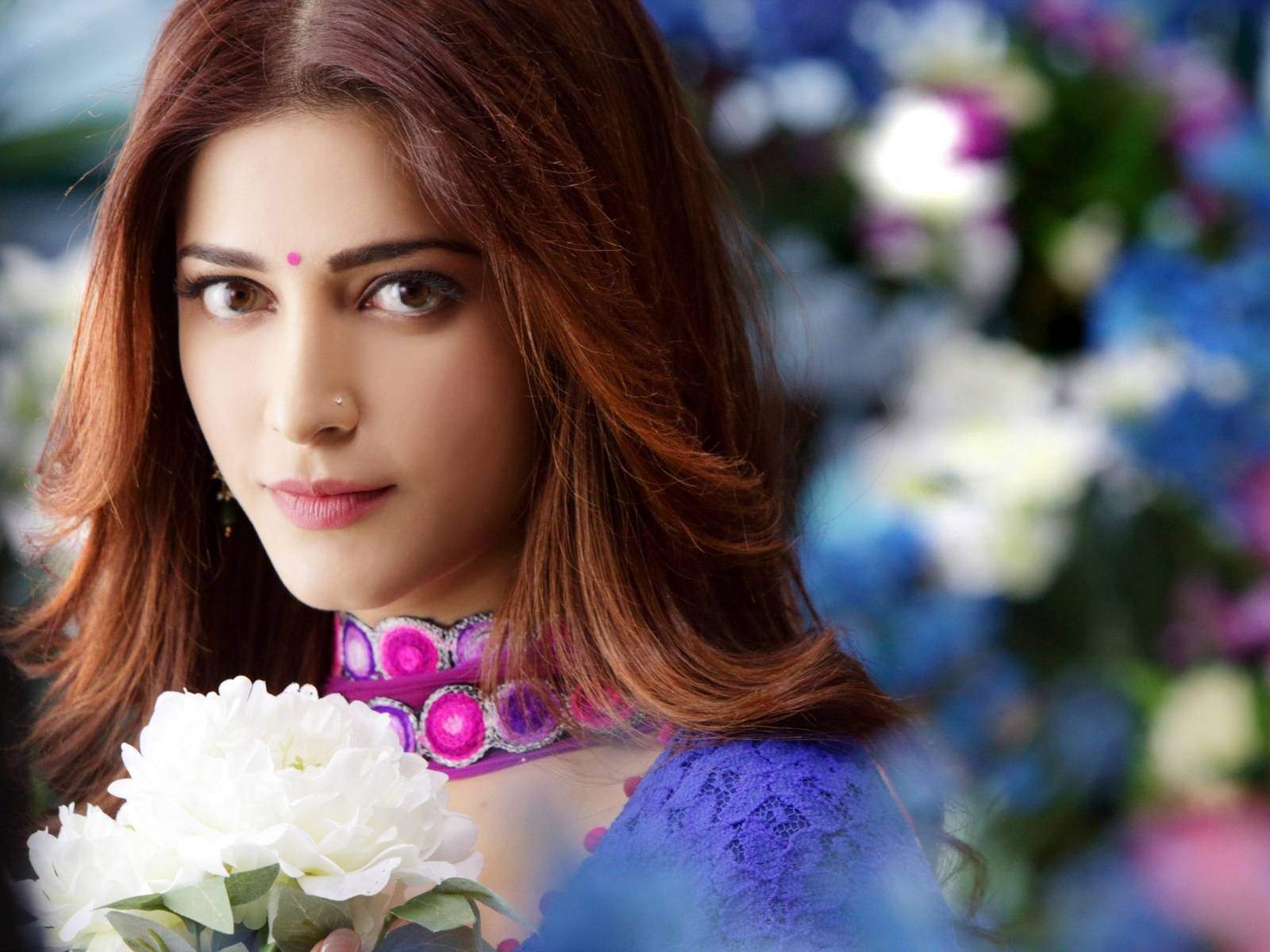 Shruti Hassan - HD Wallpaper 
